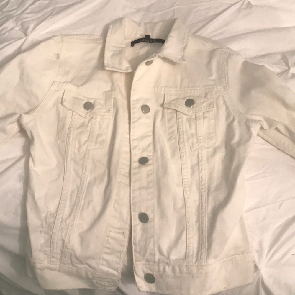 Women’s off white denim jacket